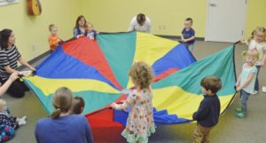 Using-a-Parachute-in-Early-Childhood-Music-Class